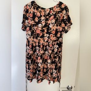 Flower dress, tie waist